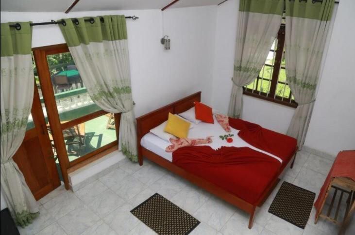 Double Room with Private Balcony - Image 2