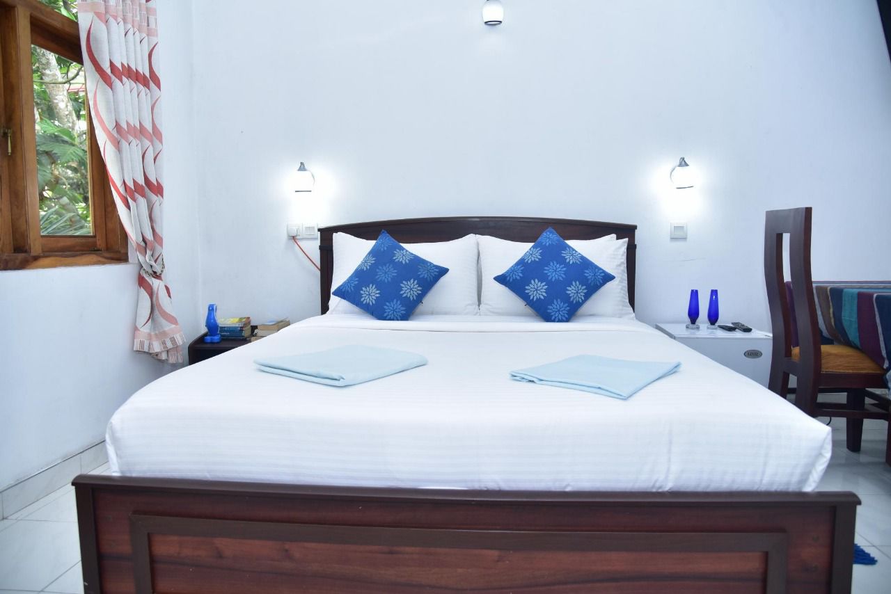 Superior Double Room - Image 2